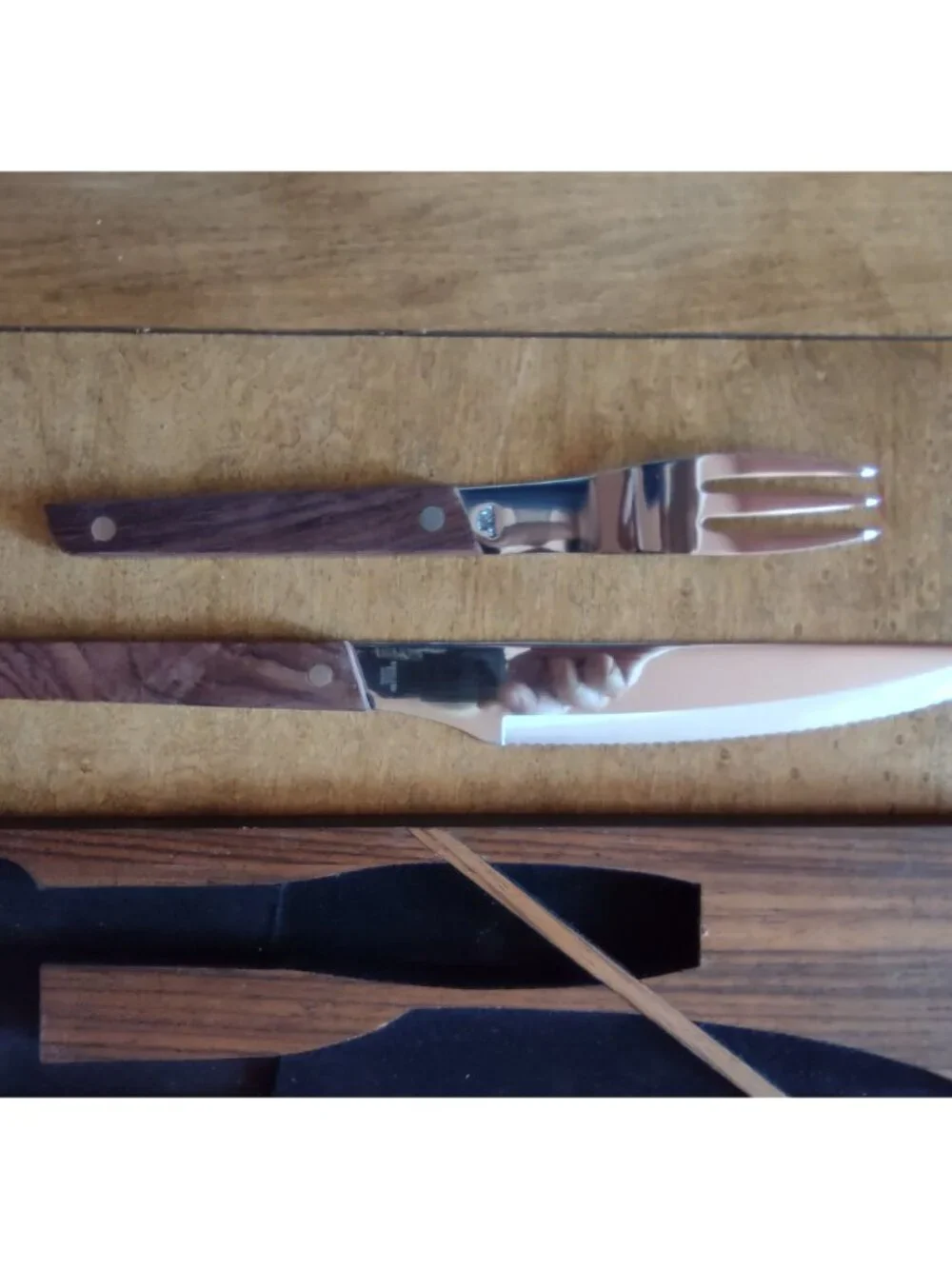Wareco stainless carving set wood handles